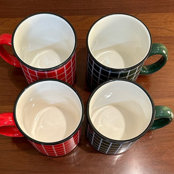 🎄🌟3xHP🌟2021 Hallmark Set of 4 Red & Green Plaid Collectible Holiday Mugs - Picture 13 of 14